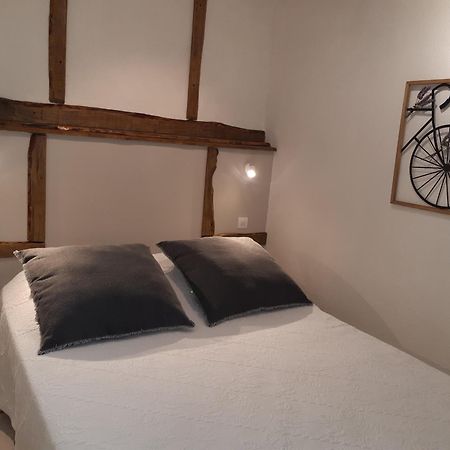 Apartament La Ferme De Manon Montferrat  Zewnętrze zdjęcie